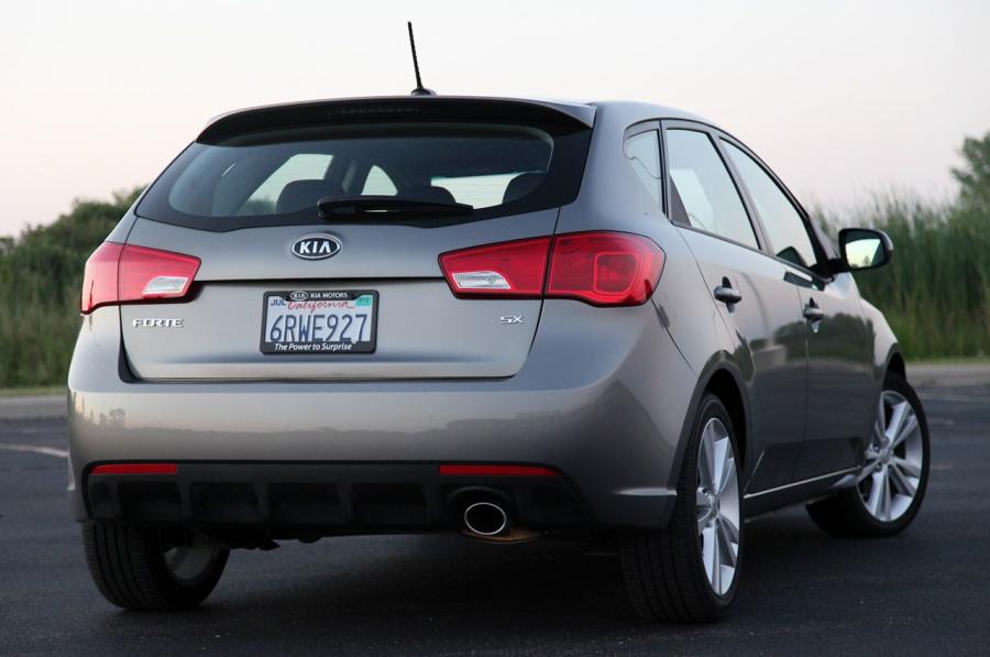  Kia Forte 5-Door 2011 года  (фото 33 из 89)
